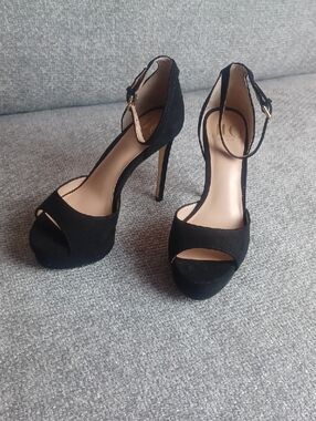 Jennifer Lopez Black Open-Toe Ankle Strap Stiletto Heels